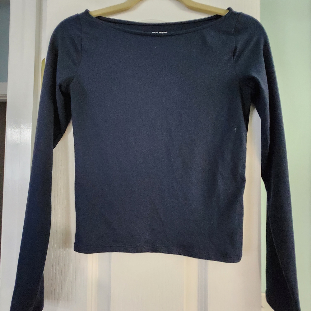 NWOT! Hollister Navy Blue Long Sleeve Stretchy Top (S)
